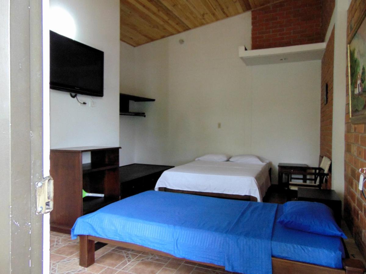 Hostal Suna Vito Puerto Asis Bagian luar foto