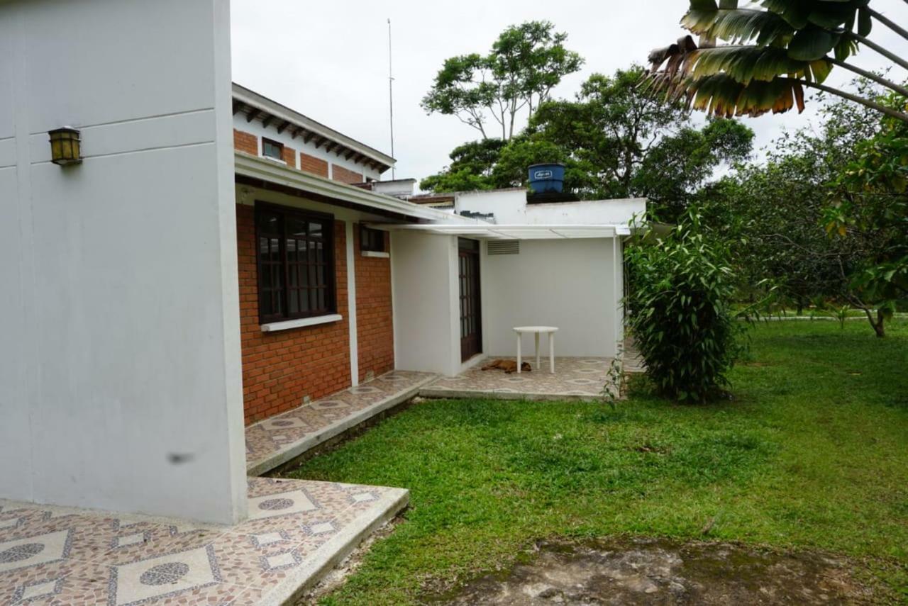 Hostal Suna Vito Puerto Asis Bagian luar foto