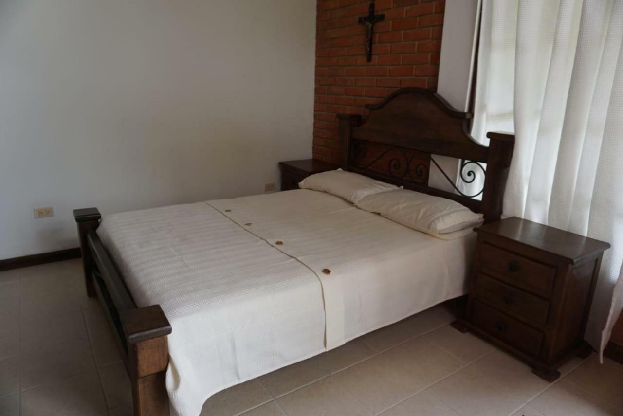 Hostal Suna Vito Puerto Asis Bagian luar foto